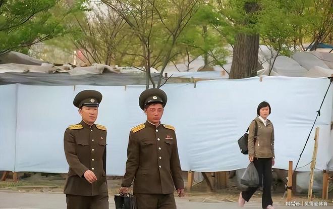 船到朝鲜船员与当地高龄老人交谈感叹一生真实听闻令人难忘